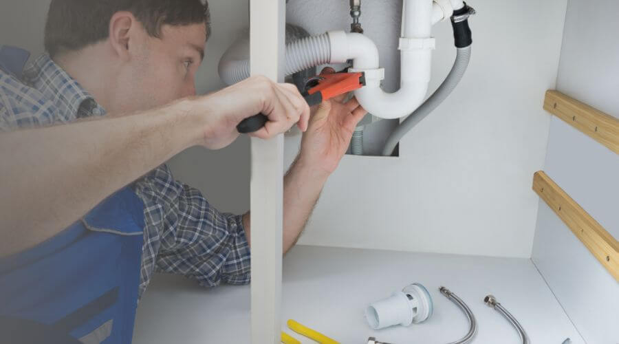 Expert burst pipe repair services in Homewood, IL